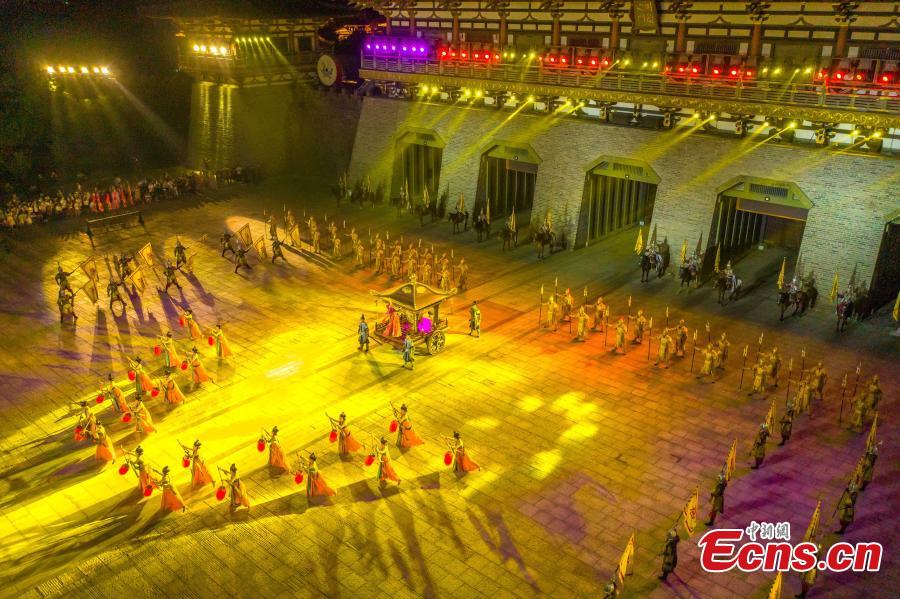 Hebei reanuda su legendario espectáculo nocturno