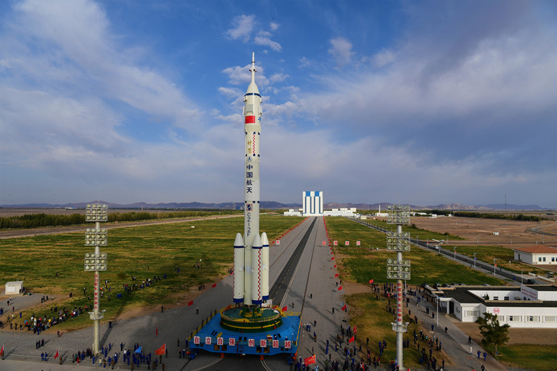 China se prepara para lanzar la nave espacial tripulada Shenzhou XIII