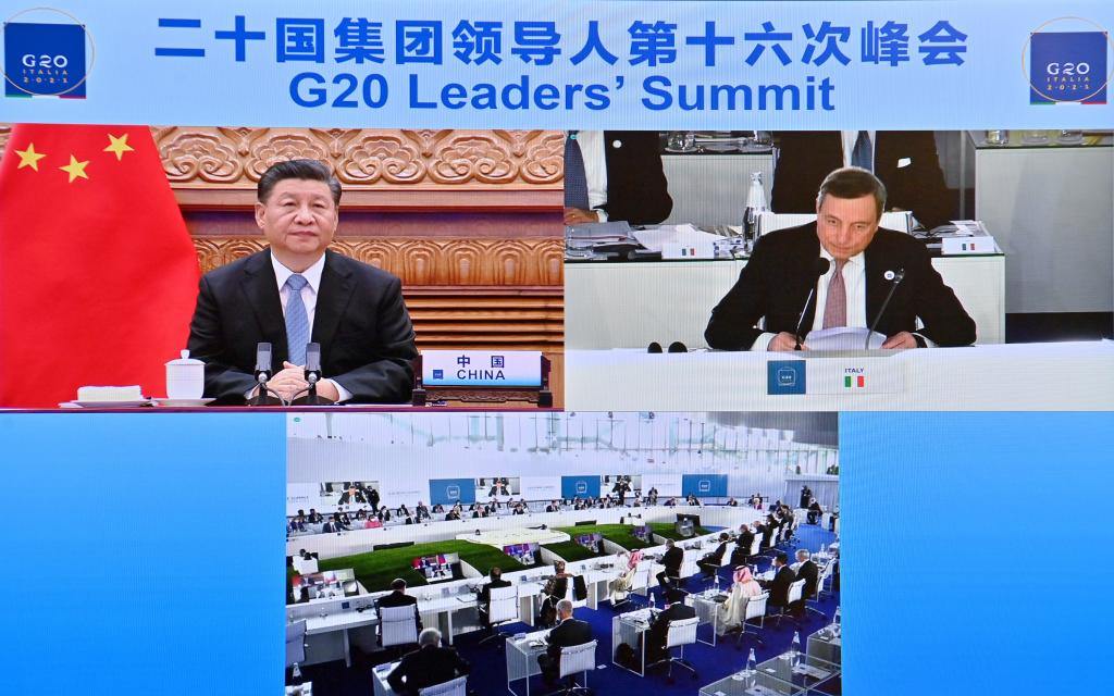 BEIJING, 31 octubre, 2021 (Xinhua) -- El presidente chino, Xi Jinping, asiste a la XVI Cumbre de Líderes del G20 a través de un videoenlace, en Beijing, capital de China, el 31 de octubre de 2021. (Xinhua/Yue Yuewei)