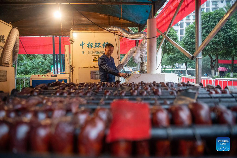 Hornos sin humo reducen la contaminación del aire en Chongqing