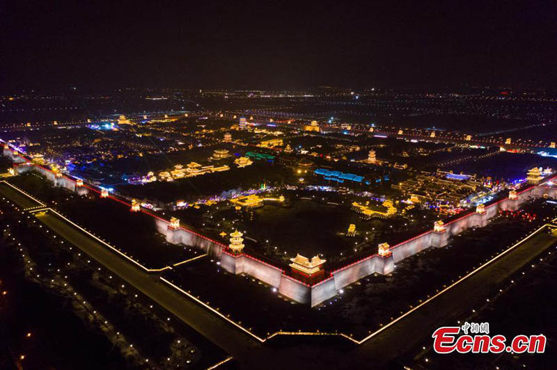 Un esplendoroso Taiyuan se ilumina para celebrar el año nuevo lunar