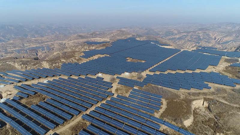 Un proyecto solar genera ingresos para familias en Shanxi