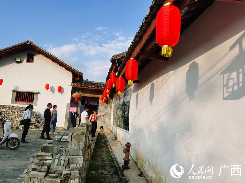 Pueblo tradicional rejuvenecido en Yulin,Guangxi