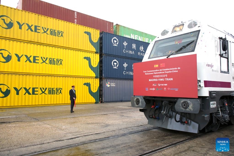 Dos trenes de carga parten desde Yiwu y Madrid para conmemorar los 50 años de relaciones diplomáticas