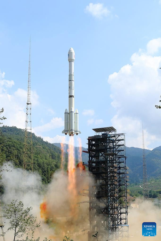 China lanza nuevo satélite para sistema de navegación BeiDou