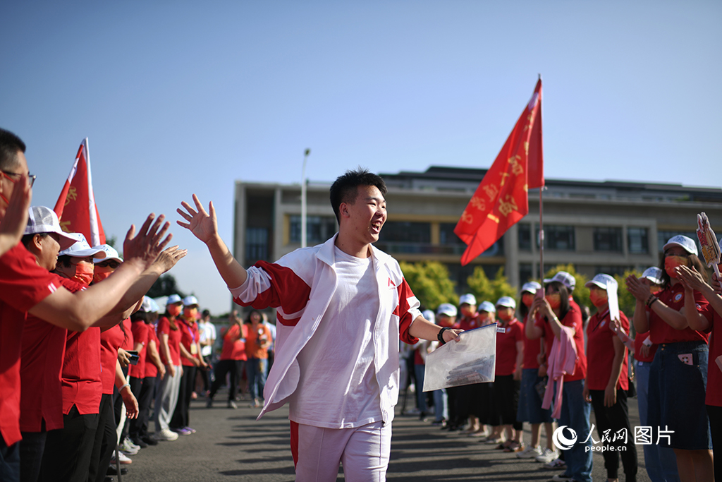 Comienza el examen nacional de China del ingreso a la universidad