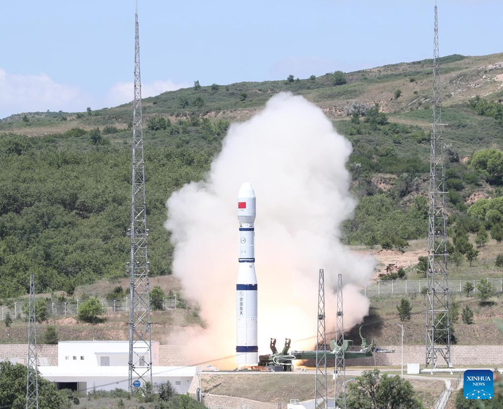 China lanza nuevo satélite experimental espacial