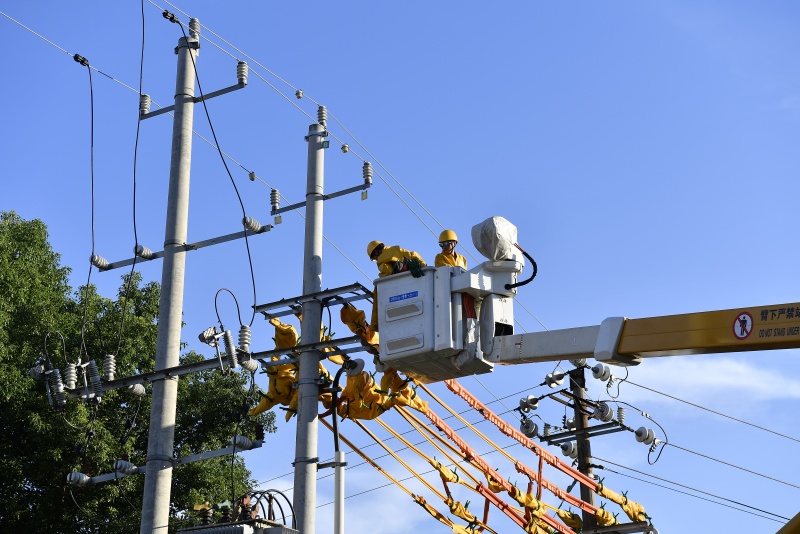 Hunan organiza por primera vez un mantenimiento centralizado en vivo de la red eléctrica a gran escala