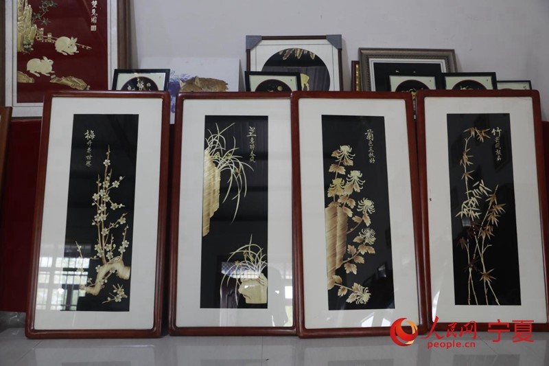 Un artesano en Ningxia crea increíbles pinturas con pajitas de trigo