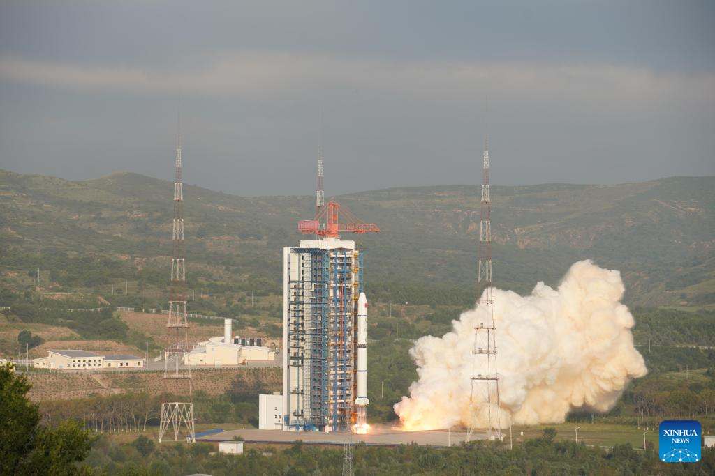 China lanza nuevo satélite para reducción de desastres