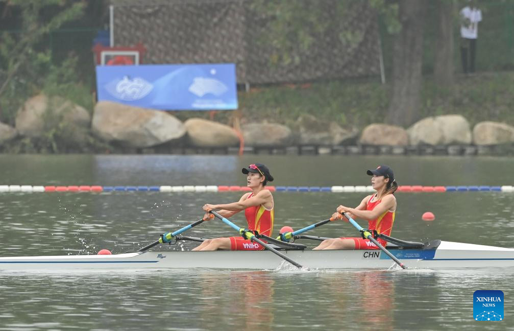 China gana primera medalla de oro de Juegos Asiáticos de Hangzhou en remo