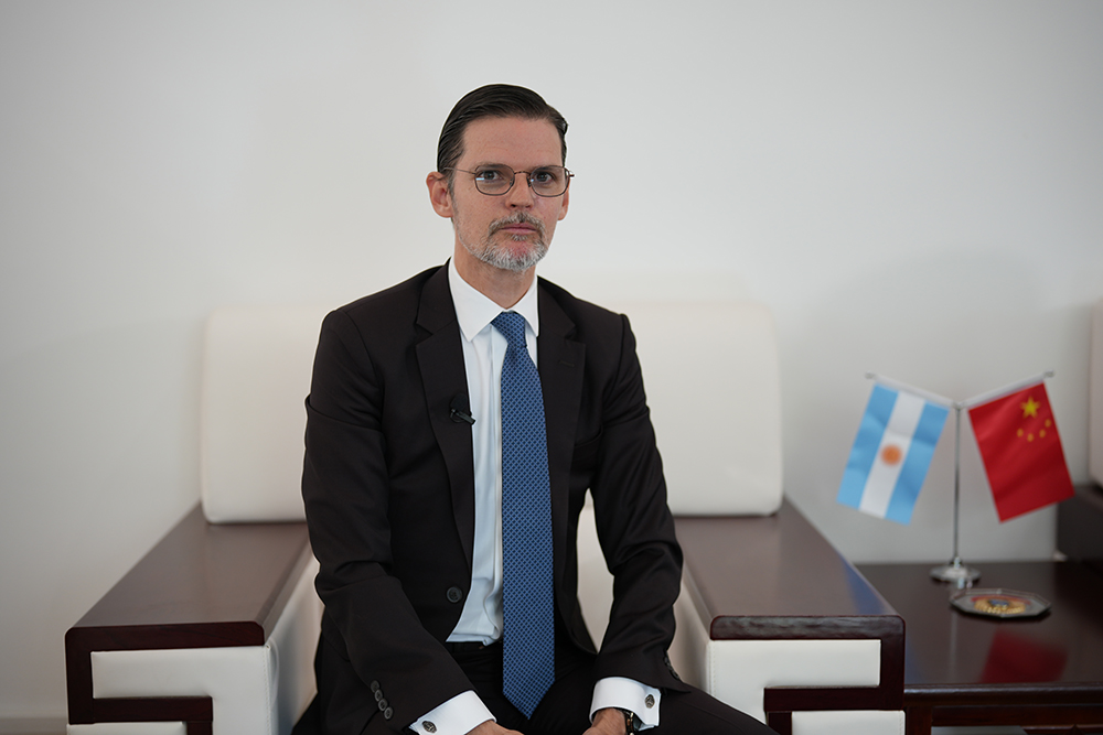 El embajador de Argentina en China enfatiza la importancia de la Iniciativa de la Franja y la Ruta en el desarrollo común de todo el mundo