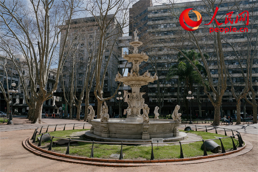 Belleza en la Ruta de la Seda｜Montevideo, Uruguay: entre lo clásico y la modernidad