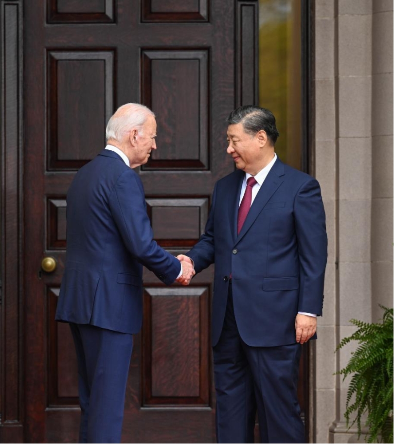 El presidente chino, Xi Jinping, se reúne con el presidente estadounidense, Joe Biden, en el Jardín Filoli, en California, Estados Unidos, el 15 de noviembre de 2023. (Xinhua/Rao Aimin)