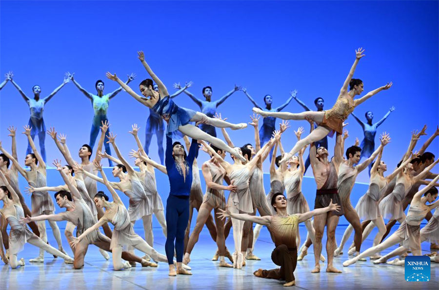 Artistas interpretan ballet durante la 6 Temporada Internacional de Ballet de China