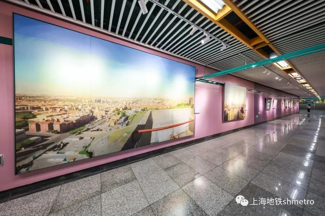 Reproducciones de obras del realismo español se exhiben en estación del metro de Shanghai