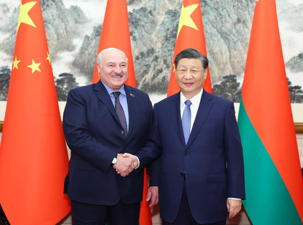 Xi se reúne con presidente de Bielorrusia