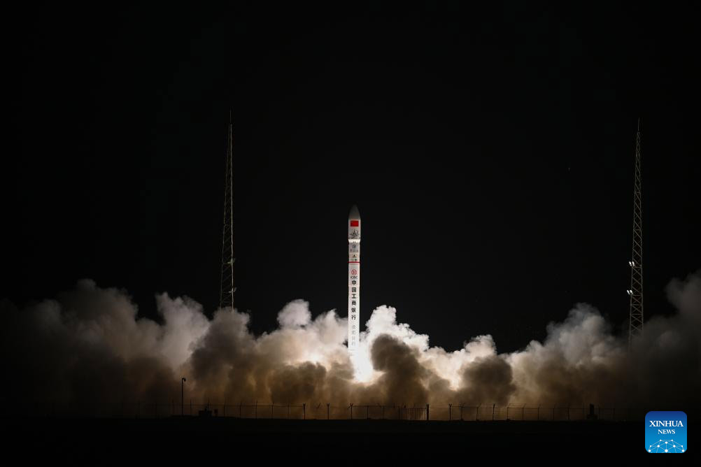 Cohete comercial CERES-1 Y9 de China lleva al espacio dos nuevos satélites a órbita crepuscular