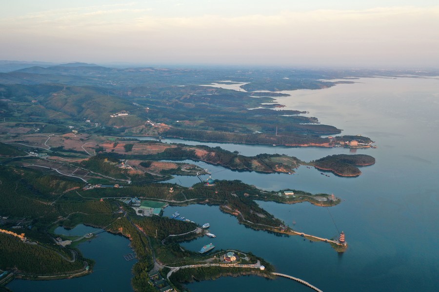 Megaproyecto de China desvía miles de millones de metros cúbicos de agua en 2023