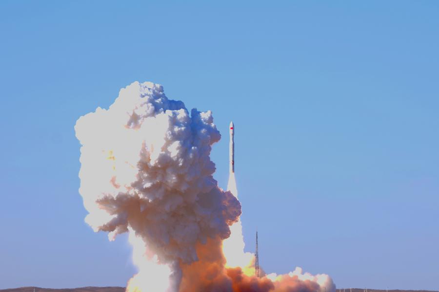 Un cohete portador comercial Lijian-1 con cinco satélites a bordo despega desde el Centro de Lanzamiento de Satélites de Jiuquan, en el noroeste de China, el 23 de enero de 2024. (Xinhua/Wang Fei)