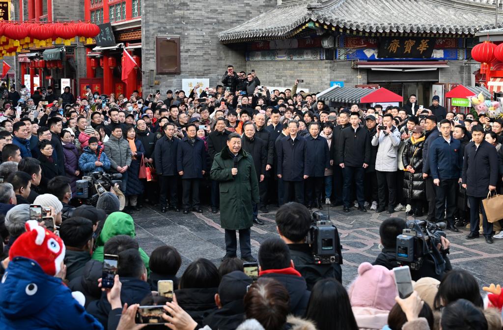 Xi extiende saludos a todos los chinos por la Fiesta de Primavera