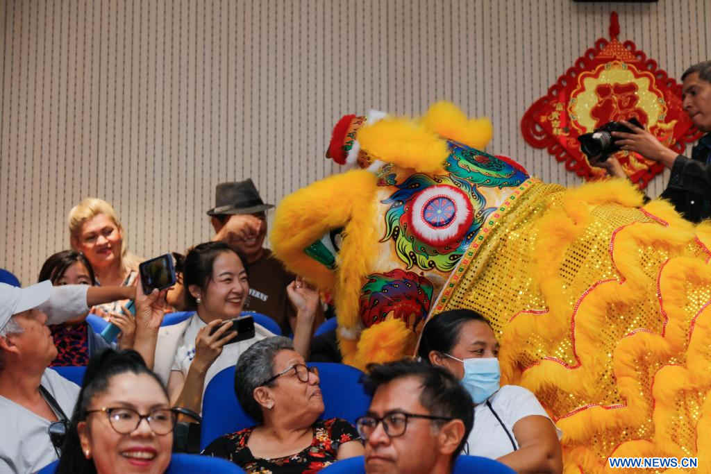 Artes típicas de China, drones y espectáculo pirotécnico engalanan celebración de Año Nuevo Chino en El Salvador