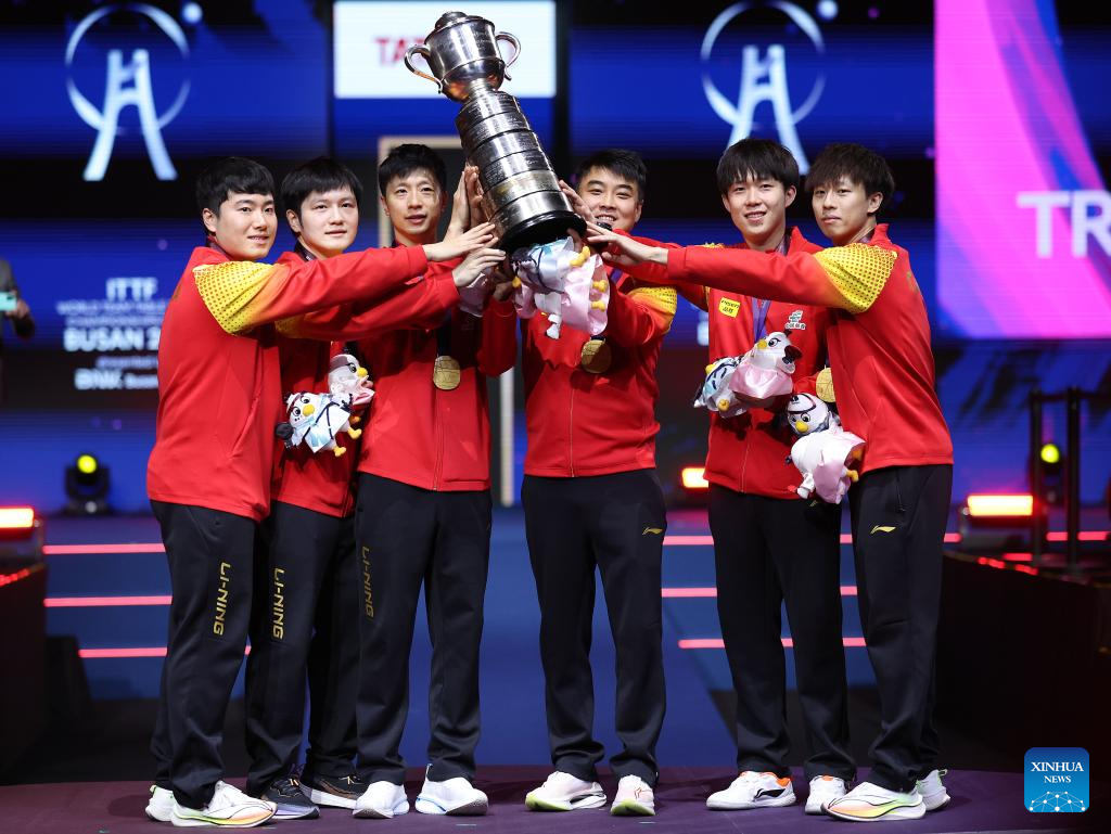 China gana título varonil por equipos en mundial de tenis de mesa