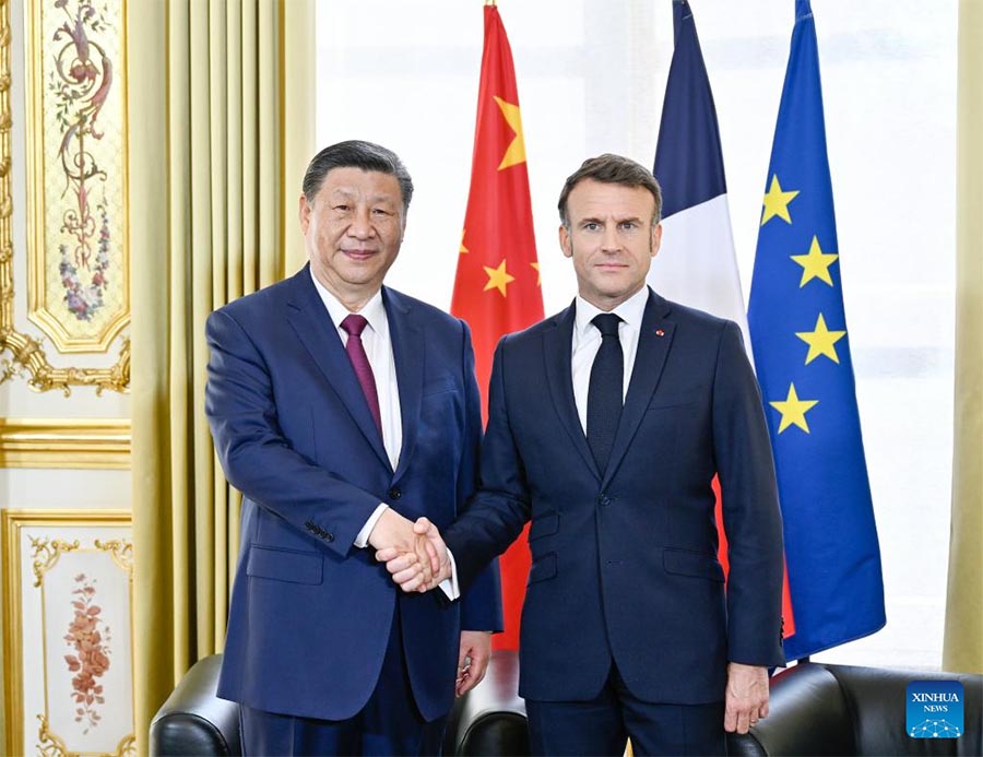 Xi y Macron sostienen conversaciones en París