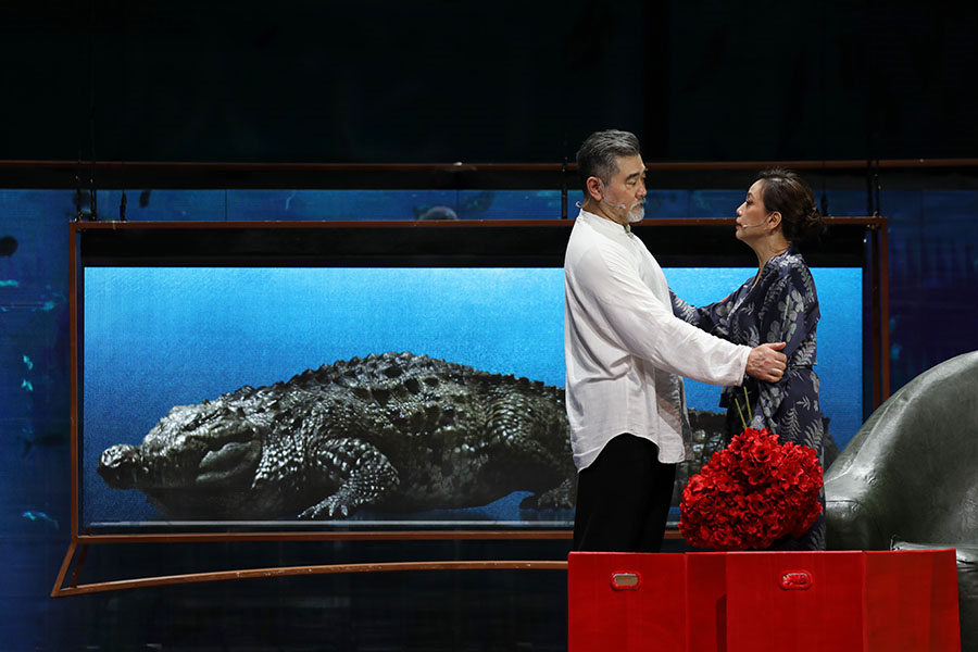El primer drama del premio Nobel Mo Yan, 'Cocodrilo', se estrena en Suzhou