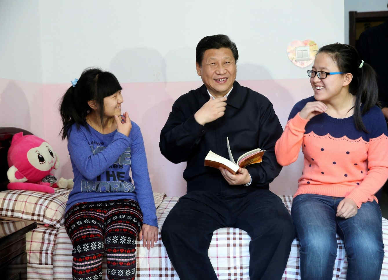 Las palabras de Xi Jinping iluminan el sueño de la niña sordomuda Wang Yani