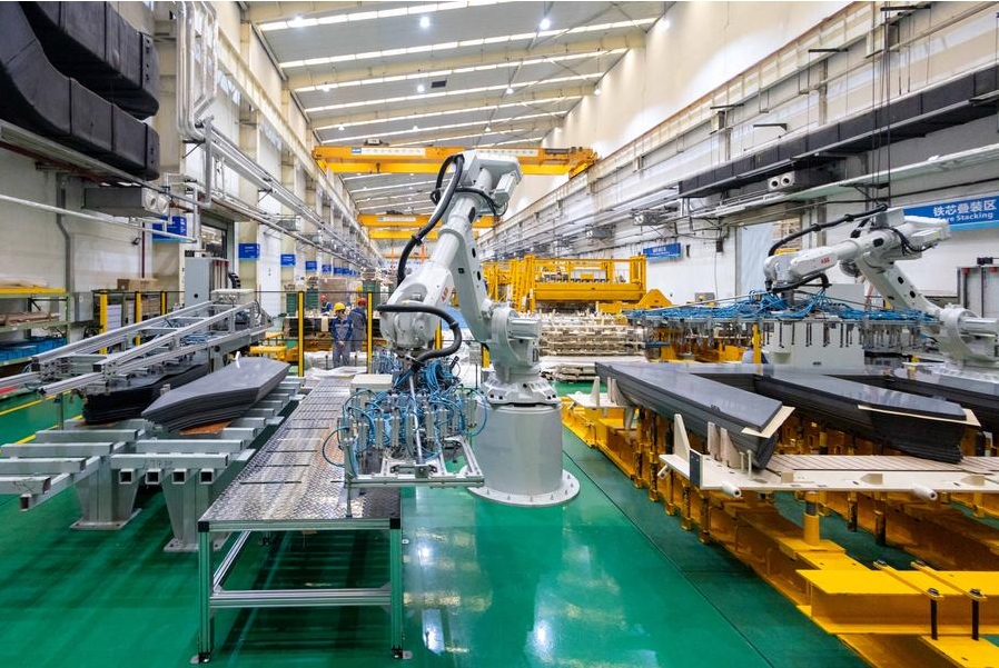  Imagen de la fábrica de transformadores del Grupo CHINT,  en el distrito de Songjiang, en Shanghai, en el este de China, el 23 de mayo de 2024. (Xinhua/Wang Xiang)