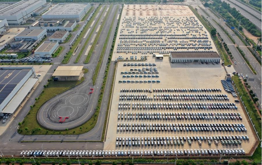 Vista aérea de una base de producción de vehículos de nueva energía en el Parque Industrial Lingli de Nanning, en la región autónoma de la etnia zhuang de Guangxi, en el sur de China, el 14 de mayo de 2024. (Xinhua/Lu Boan)