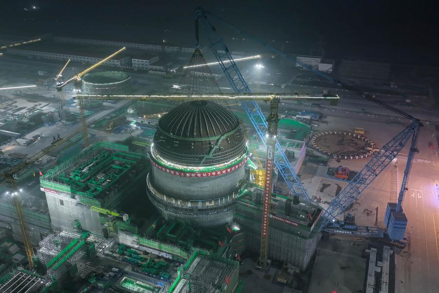 Vista aérea de la planta de energía nuclear de Xudapu, en construcción, en la ciudad de Huludao de la provincia nororiental china de Liaoning, el 25 de julio de 2023. (Xinhua/Long Lei)