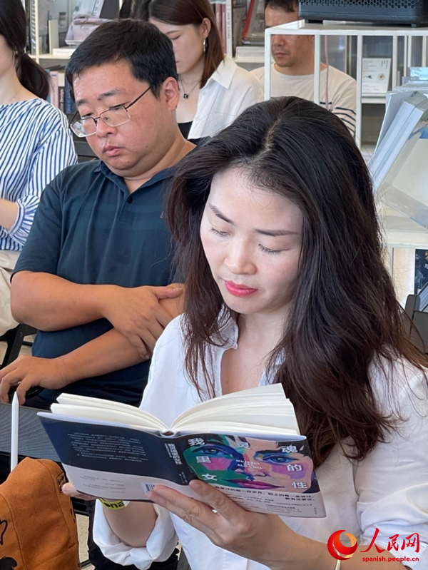 La chilena Isabel Allende vuelve a las librerías chinas