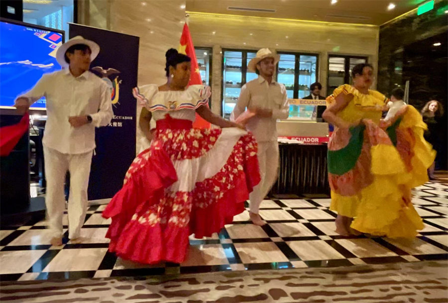 Confraternidad sino-ecuatoriana celebra en Beijing el Día Nacional del Ecuador