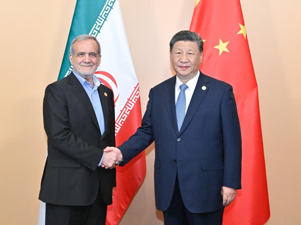 China desarrollará cooperación amistosa con Irán pese a cambios en situación internacional, dice Xi