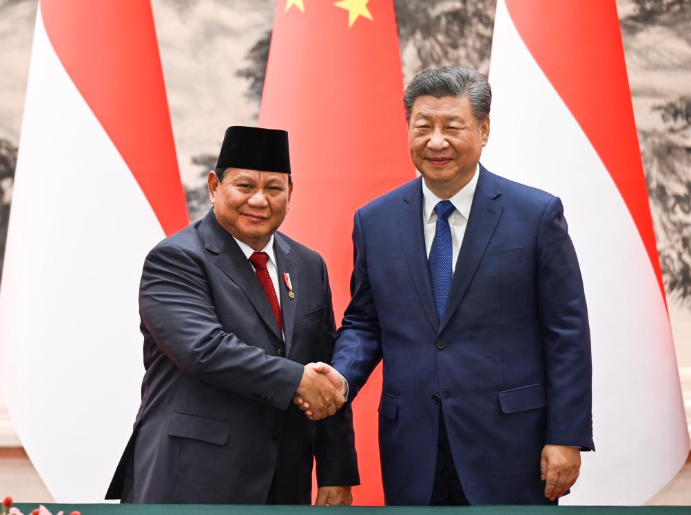 Presidentes chino e indonesio prometen aunar esfuerzos para construir comunidad de futuro compartido