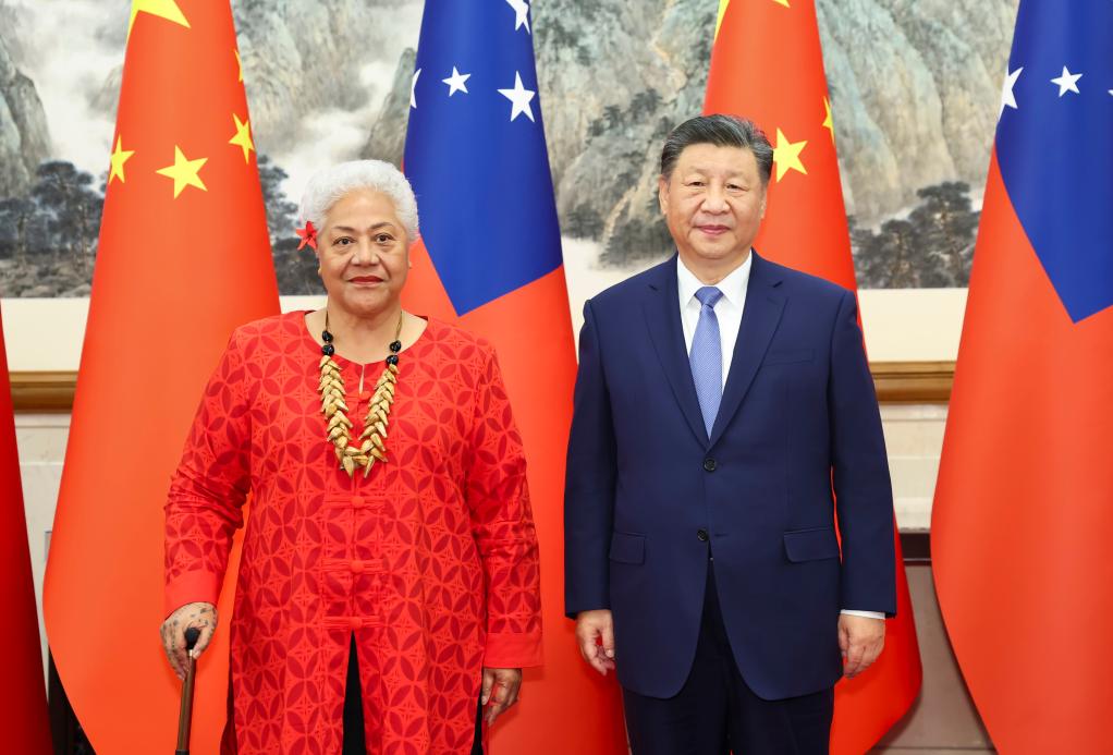 Xi se reúne con primera ministra de Samoa y dice que China prioriza empoderamiento de países insulares del Pacífico para afrontar cambio climático