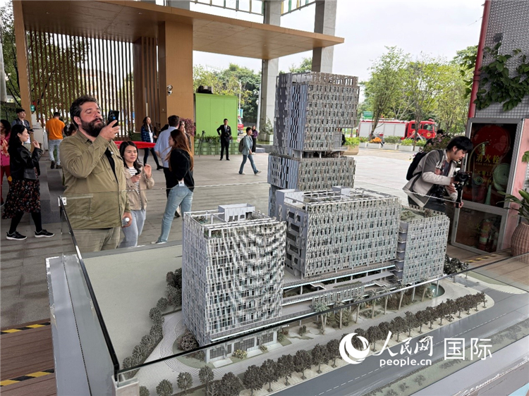 Modelo del Complejo del Futuro en la Ciudad Internacional de Bajas Emisiones de Carbono de Shenzhen, provincia de Guangdong. (Foto: Diario del Pueblo digital/ Song Ge)