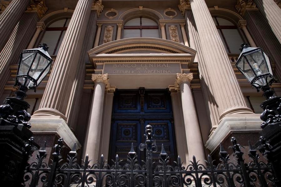 Imagen del 10 de enero de 2024 de la fachada del Banco Central de la República Argentina, en la ciudad de Buenos Aires, Argentina. (Xinhua/Martín Zabala) 