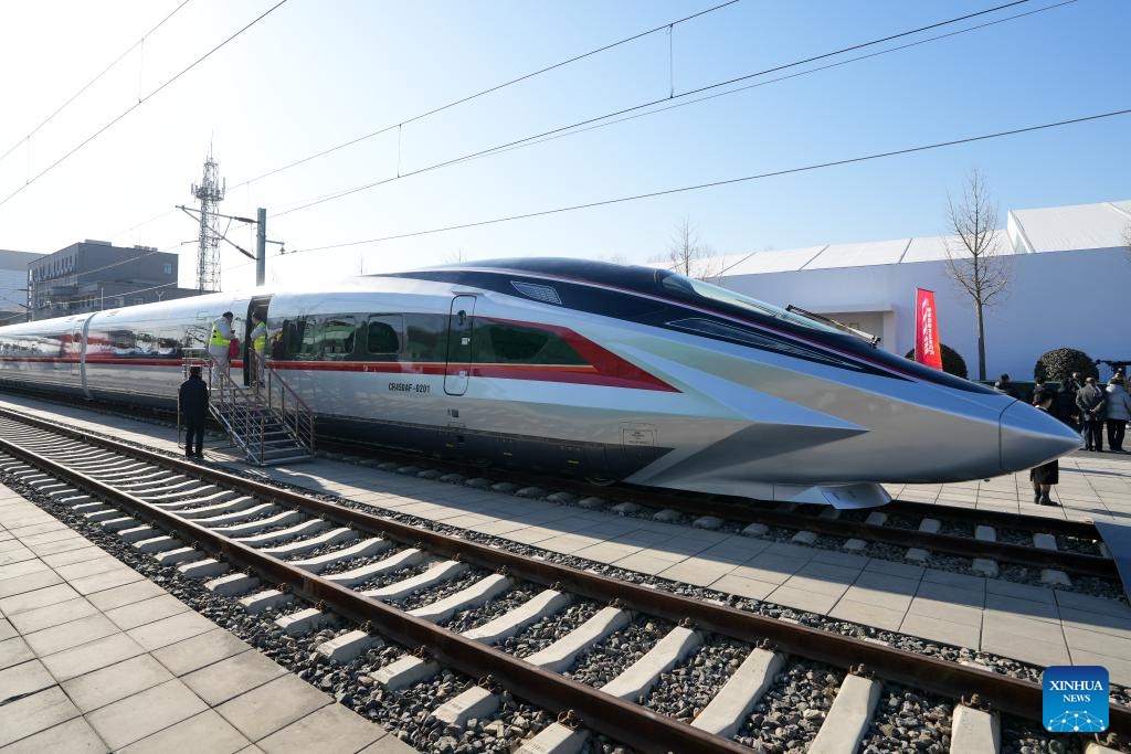 China presenta prototipos de tren de alta velocidad más rápido del mundo