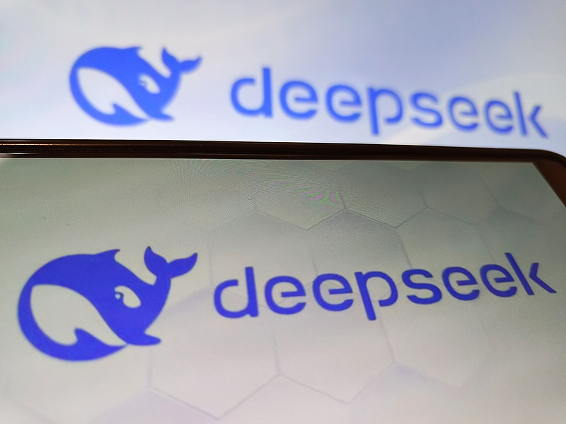 Los gigantes tecnológicos estadounidenses reaccionan ante el modelo de inteligencia artificial DeepSeek