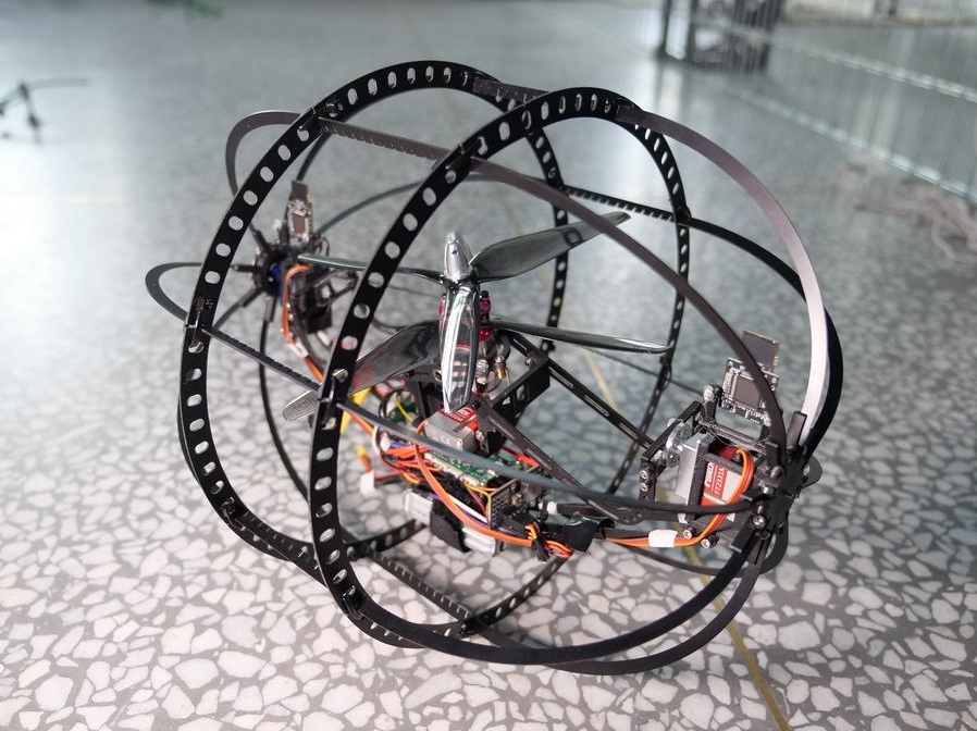 Aspecto de un prototipo de una nueva clase de robot aéreo/terrestre para varios dominios, desarrollado por un equipo de investigadores del Instituto de Tecnología de Harbin, capital de la provincia nororiental china de Heilongjiang, el 13 de febrero de 2025. (Xinhua/Cortesía)