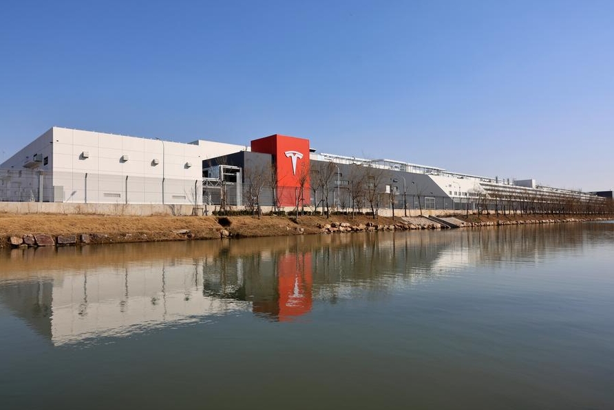 Imagen de la megafábrica del productor de automóviles estadounidense Tesla en Shanghai, en el este de China, el 8 de febrero de 2025. (Xinhua/Fang Zhe)