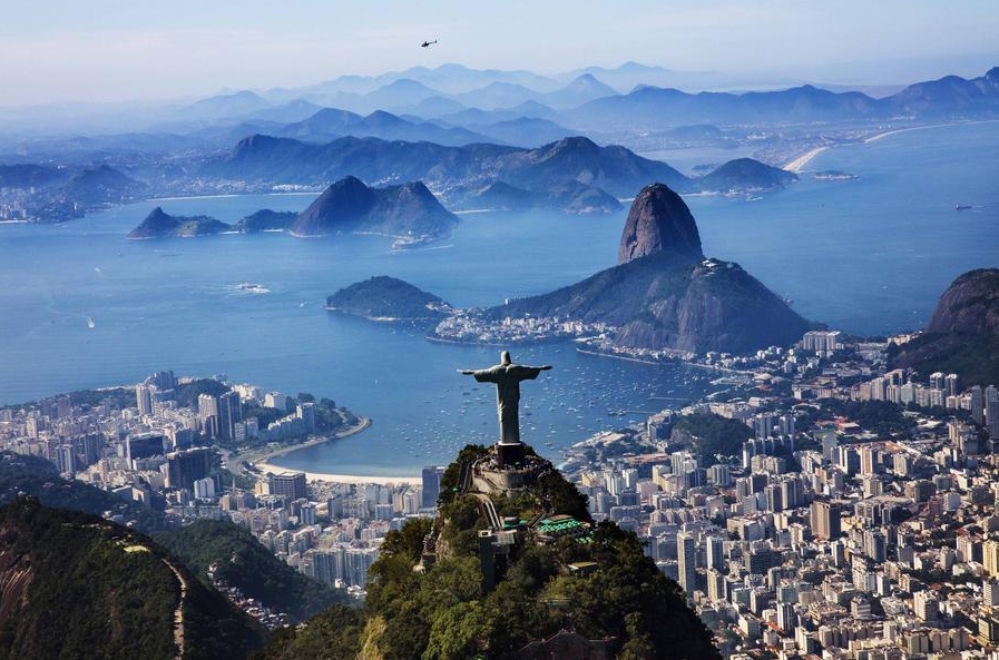 Imagen de archivo del 21 de mayo de 2016, de la vista aérea sobre Río de Janeiro, Brasil.  (Xinhua/Wang Weiguang) 