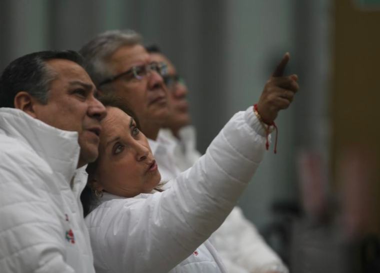 Gustavo Adrianzén presenta renuncia a Presidencia del Consejo de Ministros de Perú