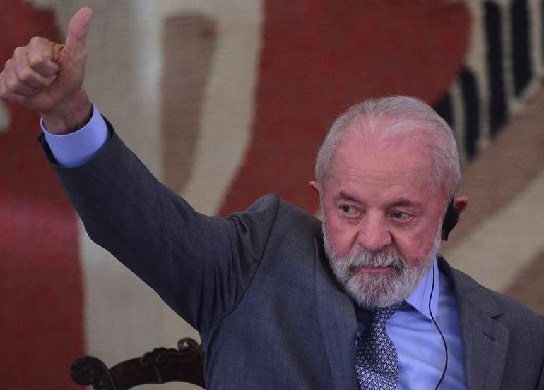 Lula dice que asociación con China tiene "inmenso potencial transformador" para Brasil
