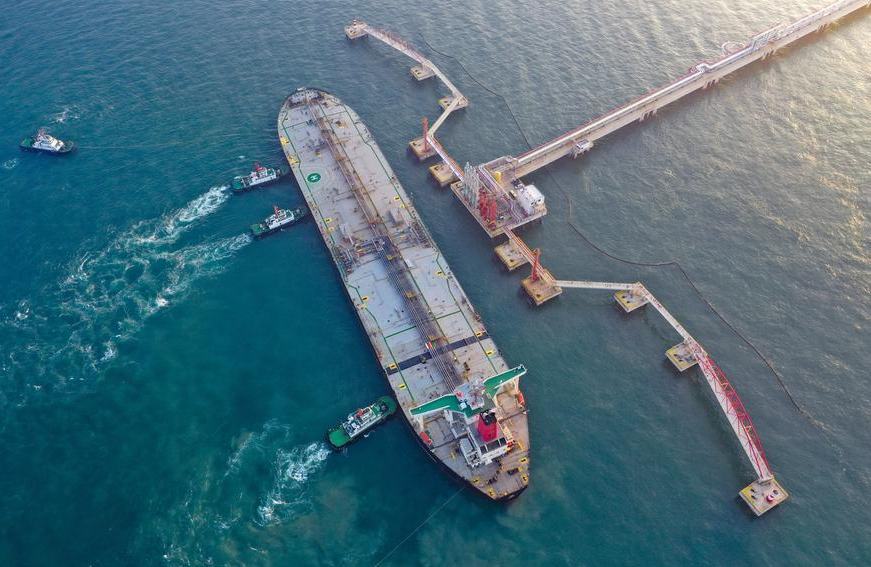 Mayor puerto de carga en Puerto de Libre Comercio de Hainan registra aumento del 65% en tráfico de contenedores