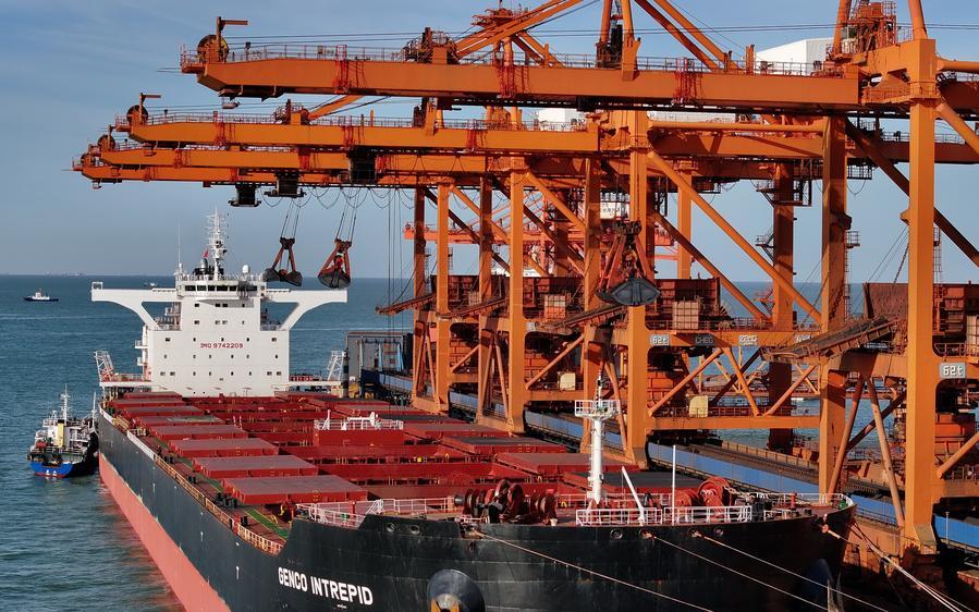 Comercio exterior de China aumenta 3,8% en 2025