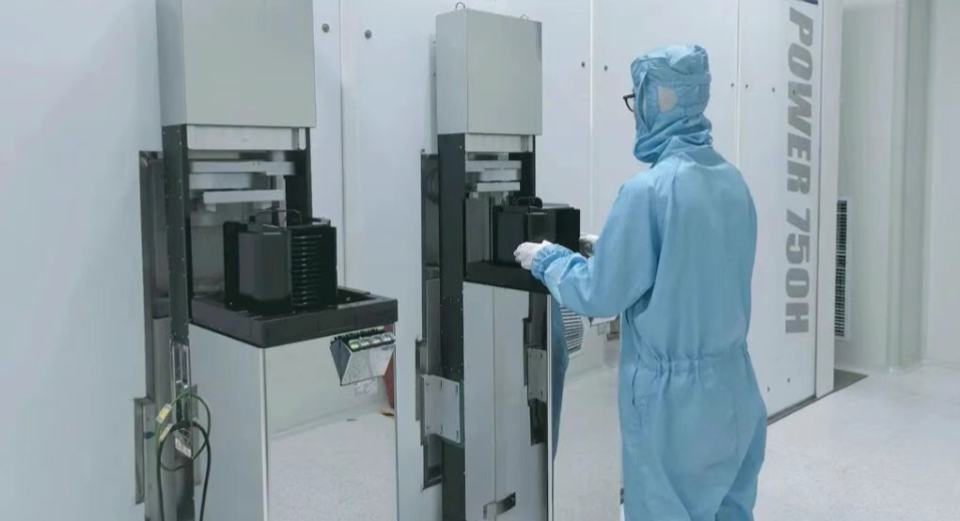 El primer implantador de iones de hidrógeno de alta energía en tándem de China logra la extracción de haz